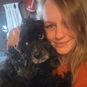 Meet your Posher, Alyssa